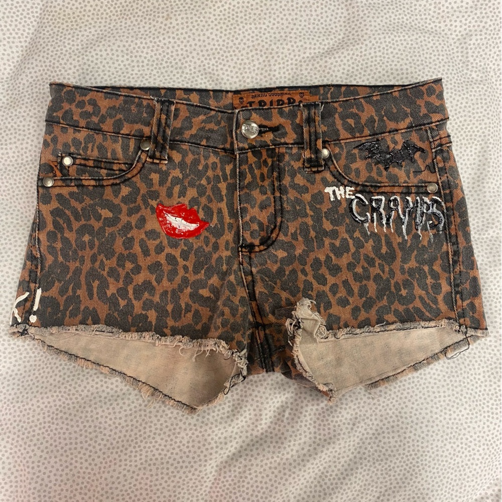 Tripp NYC Brown Leopard Print Jean Shorts DIY patches - Picture 6 of 6